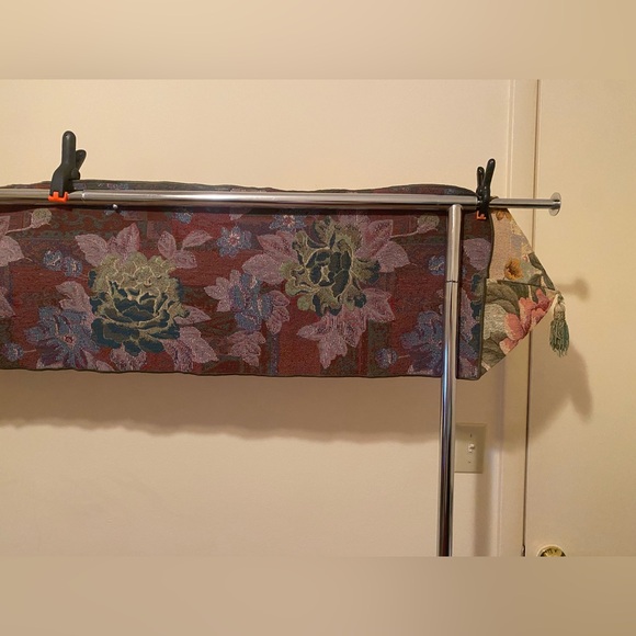 Vintage Rose Floral Tapestry Table Runner 70" x 13"  Linen Blend - Picture 9 of 9